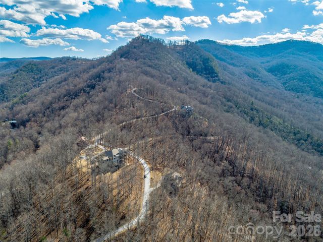 130 Cross Vine Drive, Tuckasegee, NC 28783