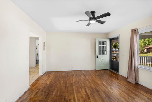 816 S College Street, Nevada, MO 64772