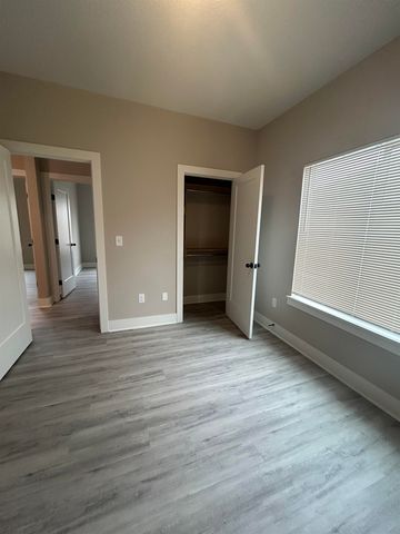 12817 E Blake St, Wichita, KS 67230