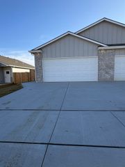 12817 E Blake St, Wichita, KS 67230