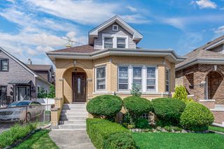 6254 N NAGLE Avenue, Chicago, IL 60646