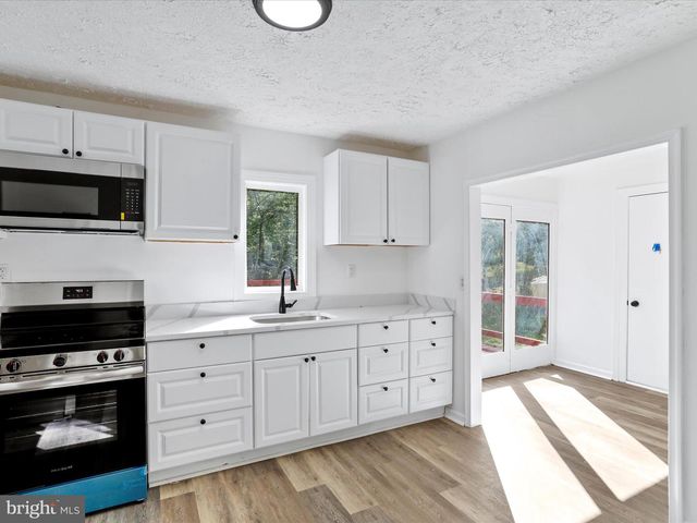 153 BEAR TRACK ROAD, Augusta, WV 26704