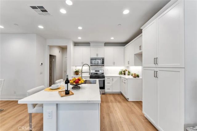 4230 S Hibiscus Paseo South 91, Ontario, CA 91761