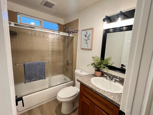 9201 Medallion Way, Sacramento, CA 95826