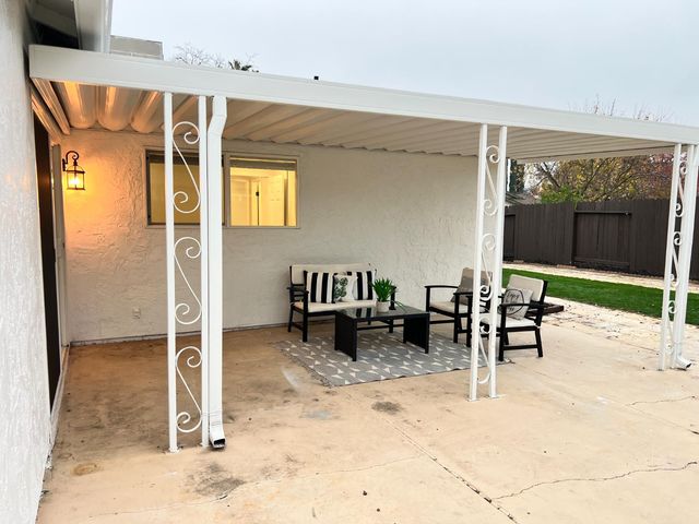 9201 Medallion Way, Sacramento, CA 95826