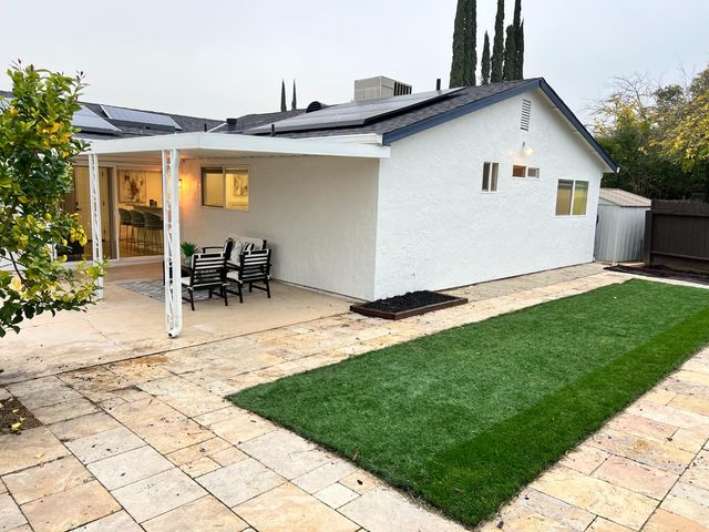 9201 Medallion Way, Sacramento, CA 95826