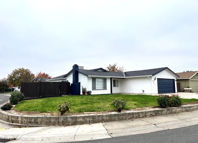 9201 Medallion Way, Sacramento, CA 95826