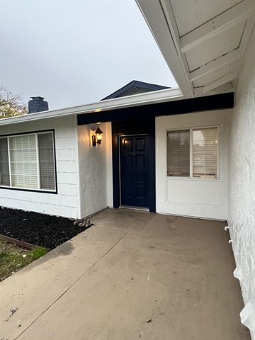 9201 Medallion Way, Sacramento, CA 95826