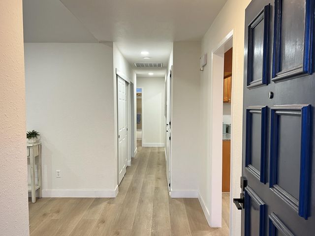 9201 Medallion Way, Sacramento, CA 95826