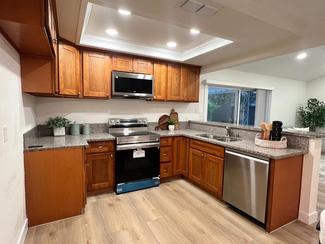 9201 Medallion Way, Sacramento, CA 95826