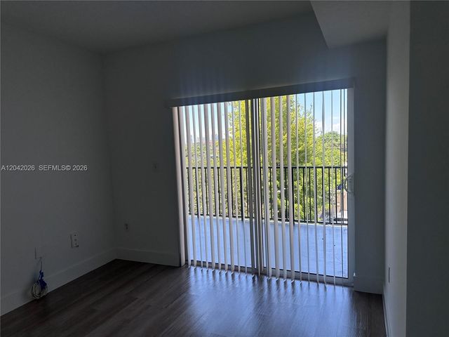 3410 Coral Way 406, Miami, FL 33145