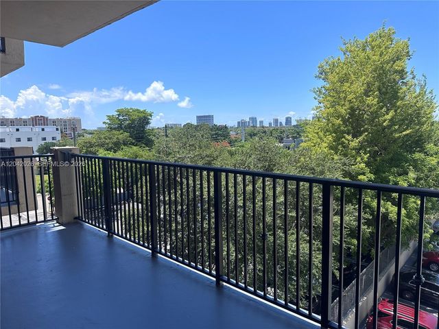3410 Coral Way 406, Miami, FL 33145