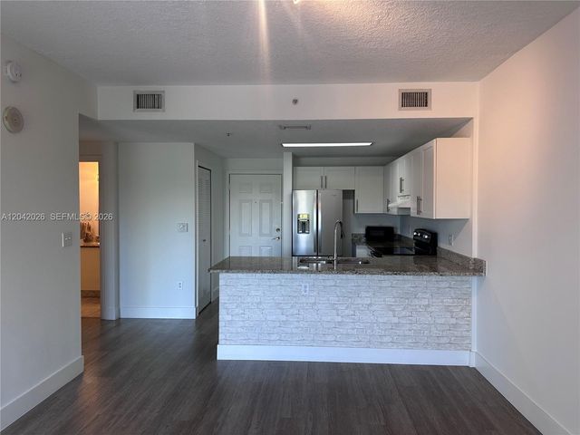 3410 Coral Way 406, Miami, FL 33145