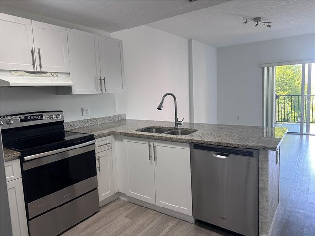 3410 Coral Way 406, Miami, FL 33145