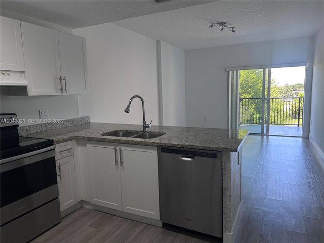 3410 Coral Way 406, Miami, FL 33145
