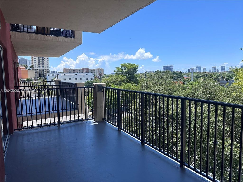3410 Coral Way 406, Miami, FL 33145
