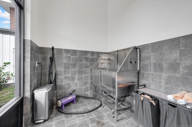 280 Salmon Brook Street 4304A, Granby, CT 06035