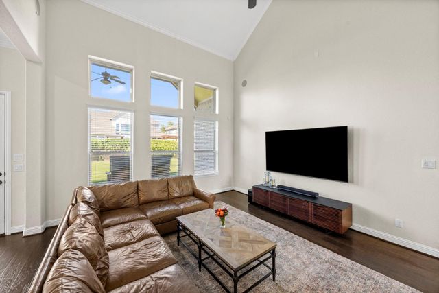 6318 Sunstone Falls Lane, Katy, TX 77493