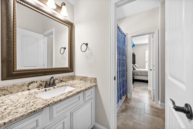 6318 Sunstone Falls Lane, Katy, TX 77493