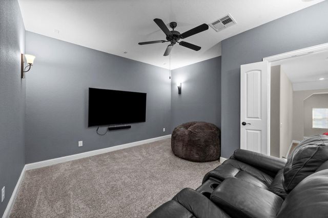 6318 Sunstone Falls Lane, Katy, TX 77493