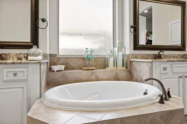 6318 Sunstone Falls Lane, Katy, TX 77493