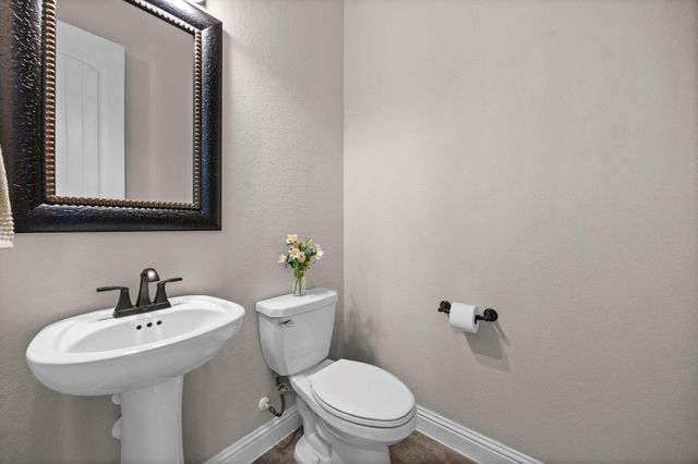 6318 Sunstone Falls Lane, Katy, TX 77493