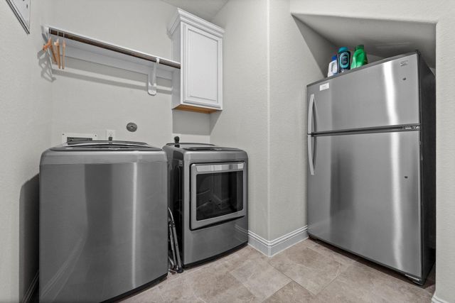 6318 Sunstone Falls Lane, Katy, TX 77493