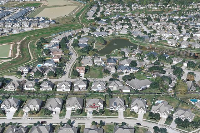 6318 Sunstone Falls Lane, Katy, TX 77493