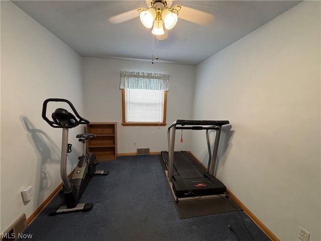 1924 Westwood Drive NW, Warren, OH 44485