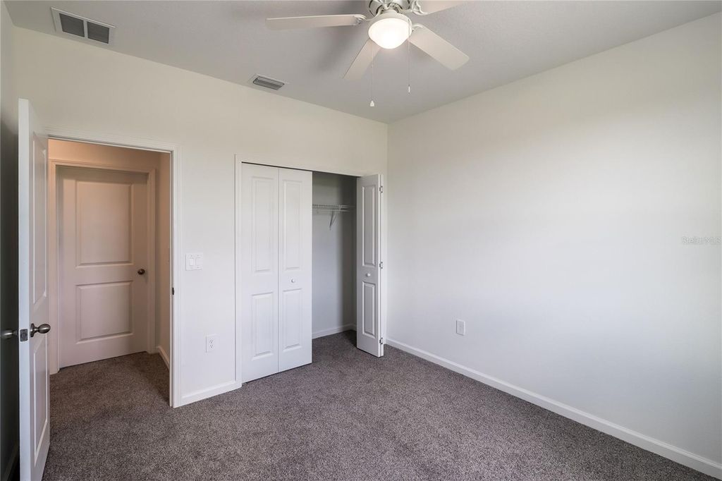 Image 17 of property listing at 5365 VISTA LAGO DRIVE, Orlando, FL 32811