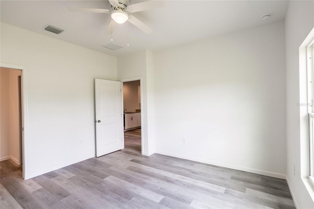 Image 24 of property listing at 5365 VISTA LAGO DRIVE, Orlando, FL 32811
