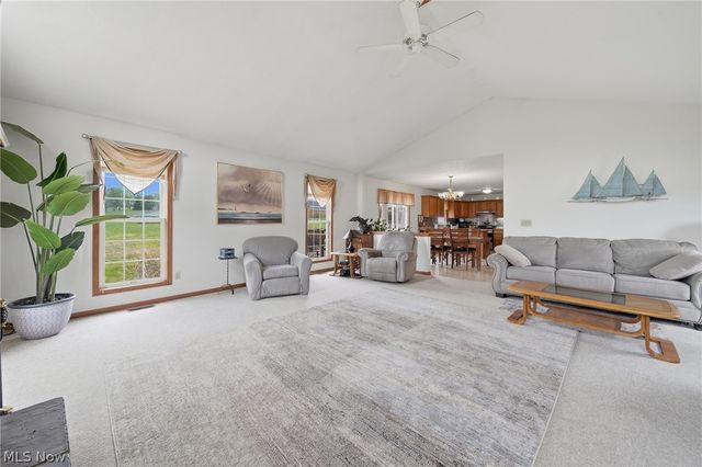 14716 Lawmont Street, North Lawrence, OH 44666