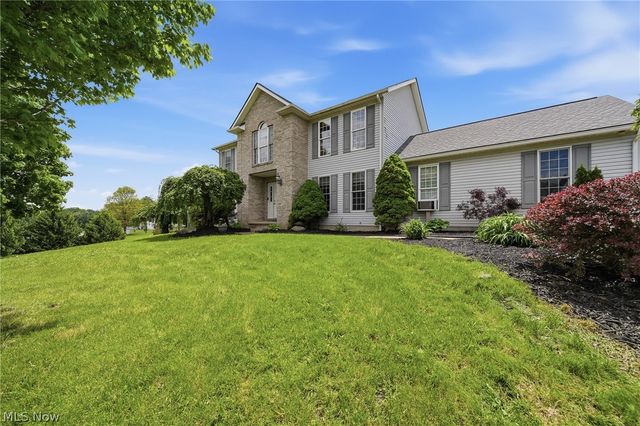 14716 Lawmont Street, North Lawrence, OH 44666