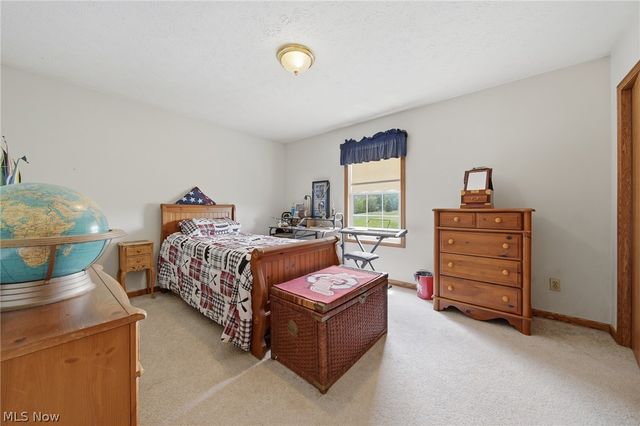 14716 Lawmont Street, North Lawrence, OH 44666