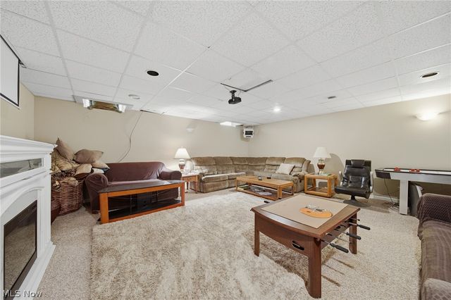 14716 Lawmont Street, North Lawrence, OH 44666