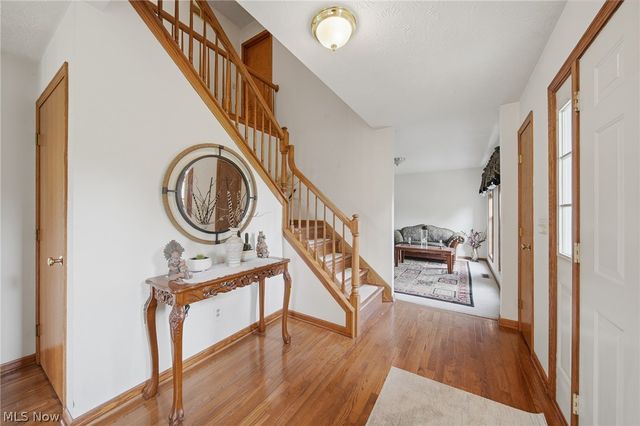 14716 Lawmont Street, North Lawrence, OH 44666