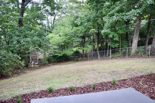 1324 Clearpoint Drive, Hixson, TN 37343