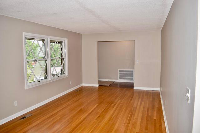 1324 Clearpoint Drive, Hixson, TN 37343