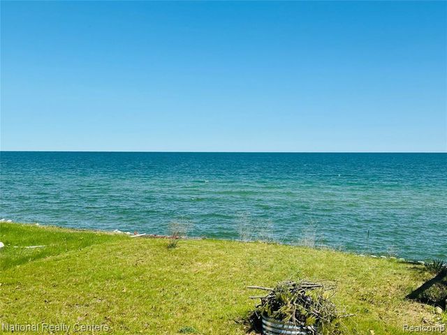 1390 N Us 23, East Tawas, MI 48730