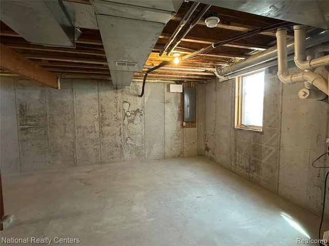 1390 N Us 23, East Tawas, MI 48730