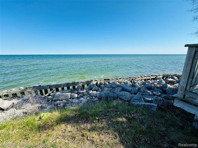 1390 N Us 23, East Tawas, MI 48730