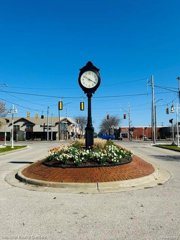 1390 N Us 23, East Tawas, MI 48730