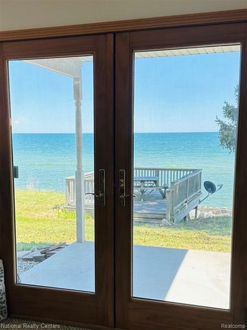 1390 N Us 23, East Tawas, MI 48730