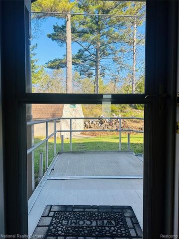 1390 N Us 23, East Tawas, MI 48730