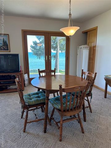 1390 N Us 23, East Tawas, MI 48730