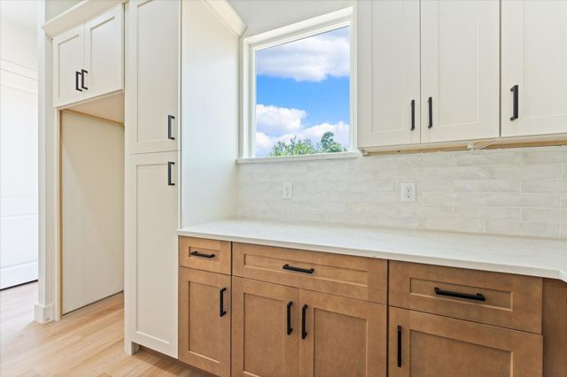 9119 Henrietta Street A & B, Houston, TX 77088