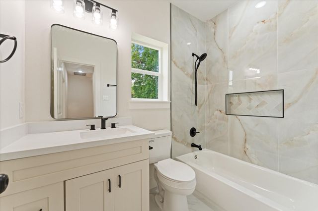 9119 Henrietta Street A & B, Houston, TX 77088