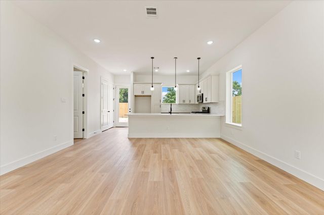 9119 Henrietta Street A & B, Houston, TX 77088