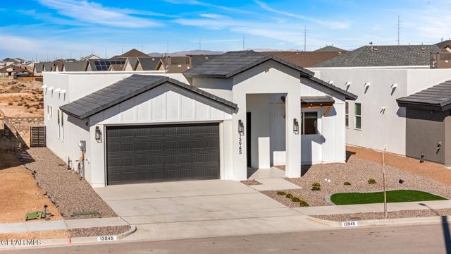 624 Paseo Del Agua Street, Horizon City, TX 79928
