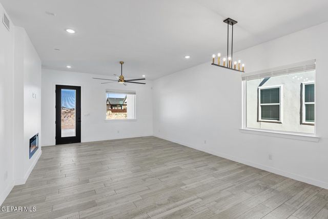 624 Paseo Del Agua Street, Horizon City, TX 79928